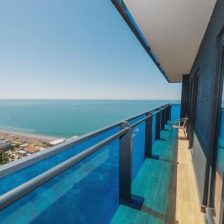 Orbi City Suites Batumi Esterno foto