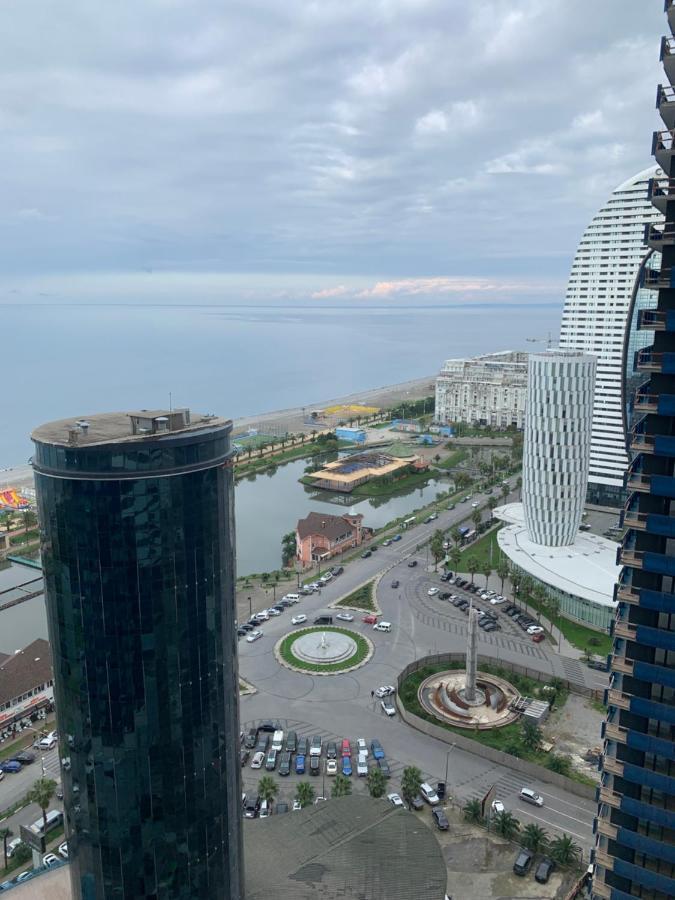 Orbi City Suites Batumi Esterno foto