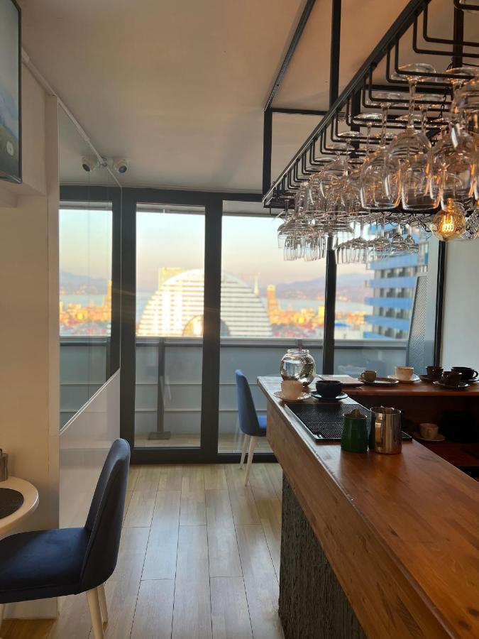 Orbi City Suites Batumi Esterno foto