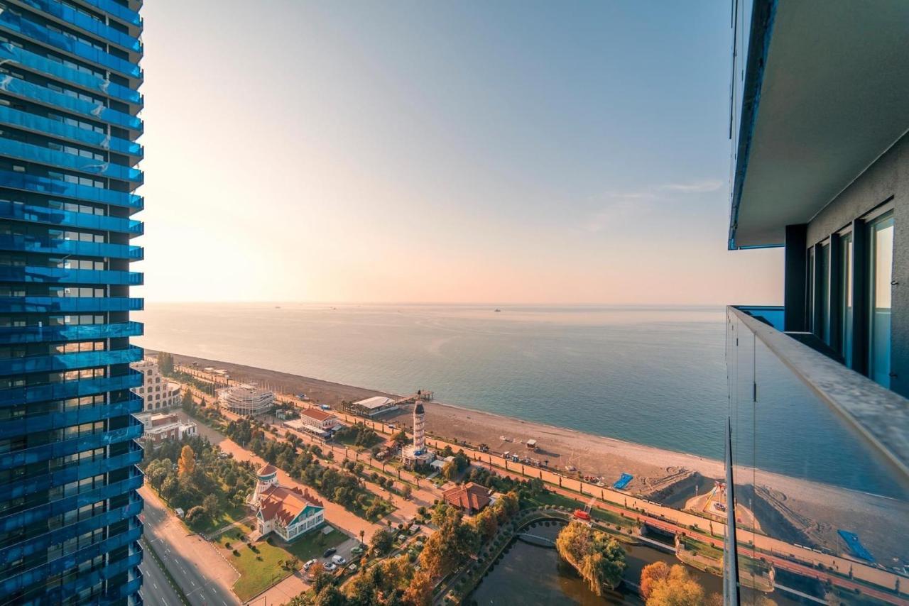 Orbi City Suites Batumi Esterno foto